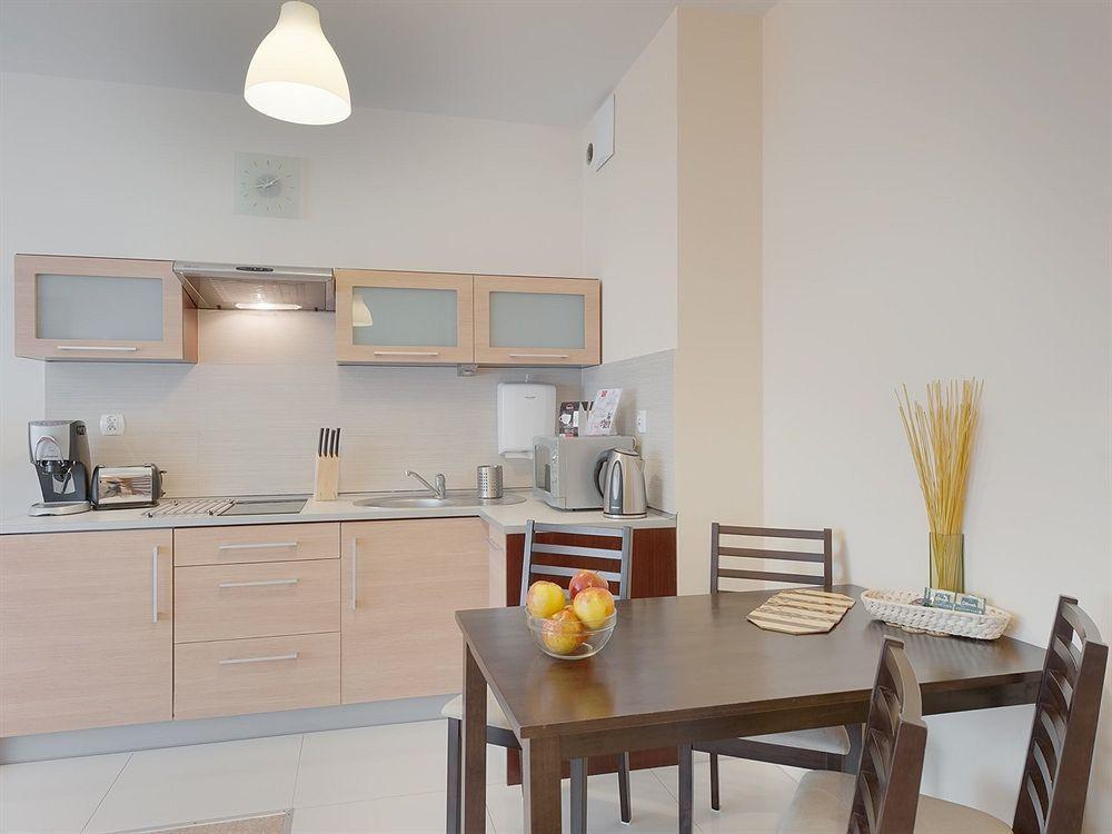 Apartamenty Aparts ウッチ エクステリア 写真
