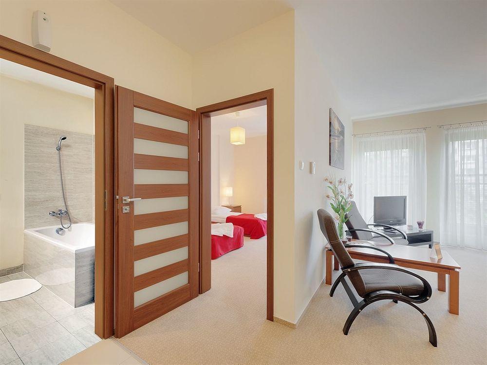 Apartamenty Aparts ウッチ エクステリア 写真