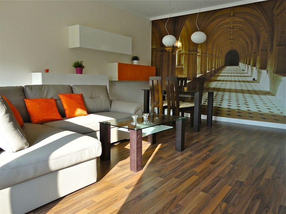 Apartamenty Aparts ウッチ エクステリア 写真