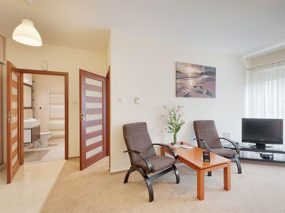Apartamenty Aparts ウッチ エクステリア 写真